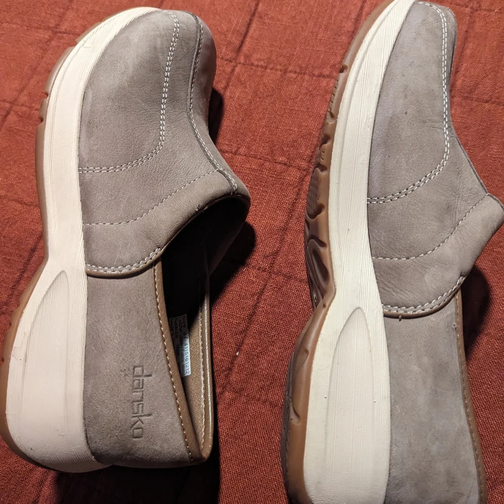 Dansko slip on - Picture 2 of 8
